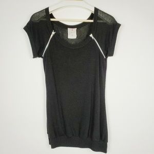 🌵Threads black top.  M14A10